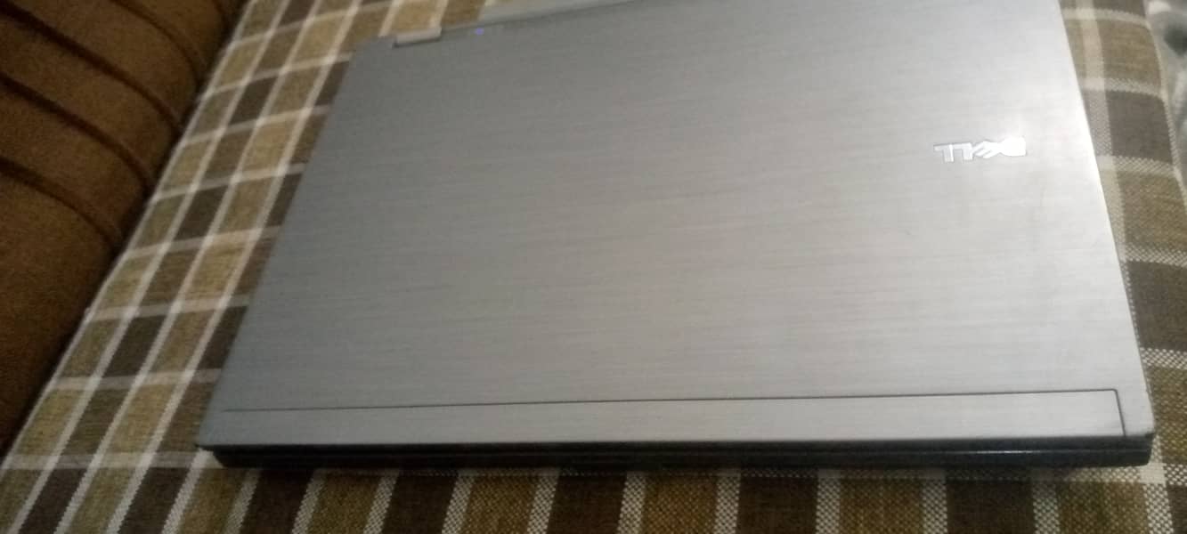 Dell Core i5 laptop, 6410 6gb, 160gb very less used last month bought 3