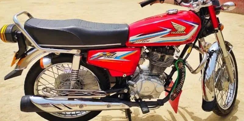 Honda 125 2016 model for sale WhatsApp 03494717204) 0