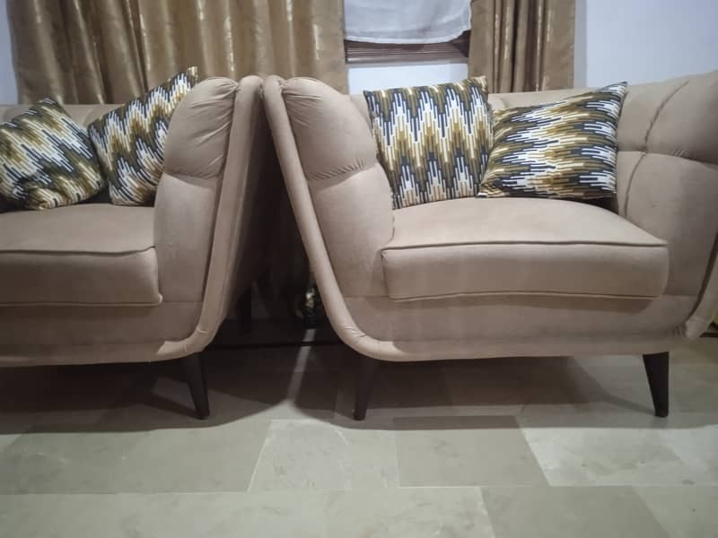 5 seater sofa 4