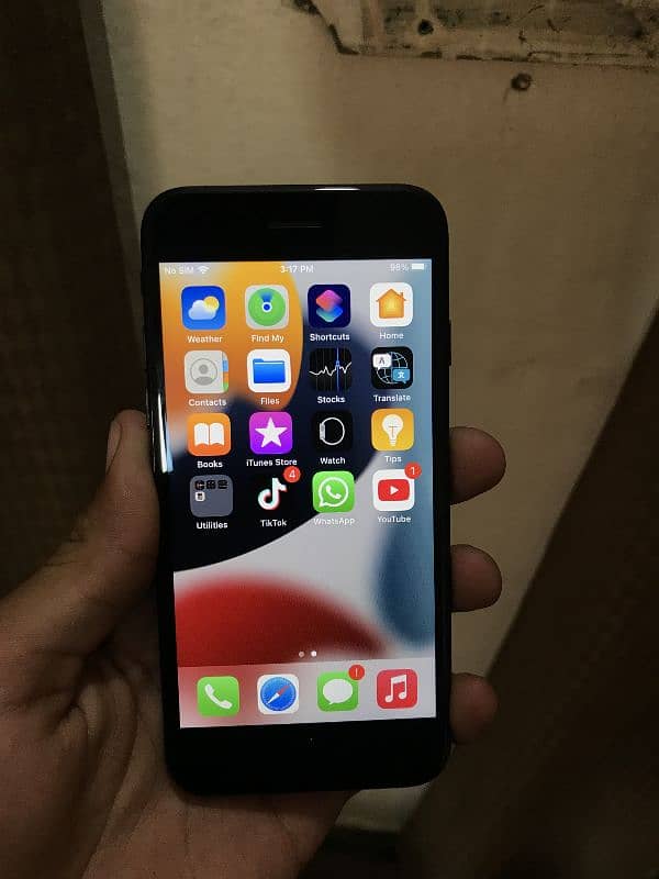 IPhone 7 128 Gb non Pta  Urgent sale 03185146868 call 1