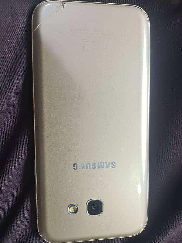 Samsung Galaxy A5 2017 1