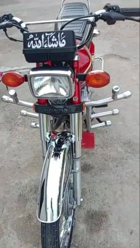 Honda 125 CG 2019 model urgent for sale connect Whatsapp /03255563733 0