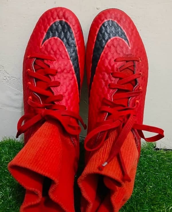 N*ke hyperve*n*m football shoes 3