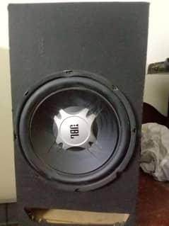 car speaker along with amplifier