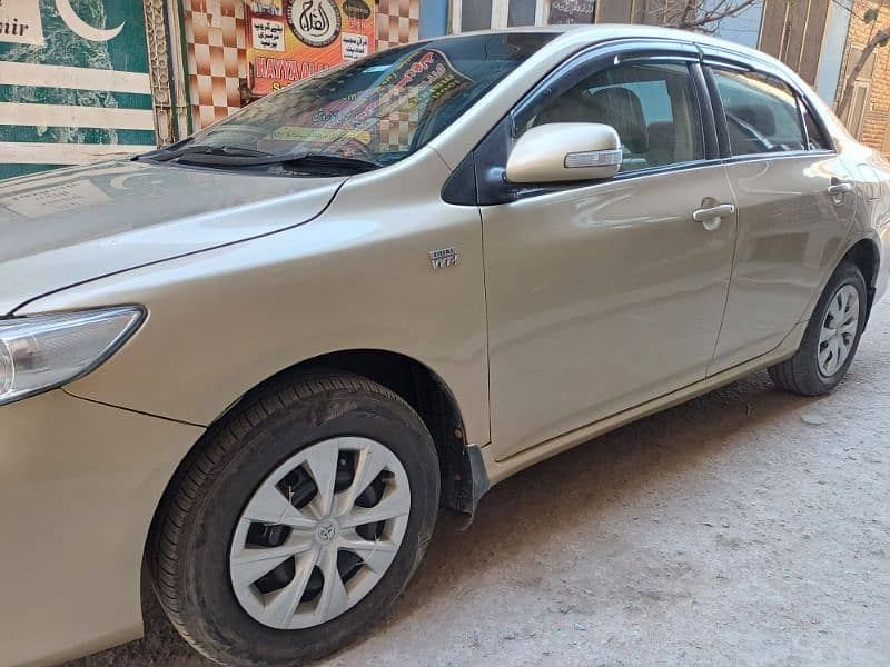 Toyota Corolla GLI 2012 automatic 1.6 total original car 18