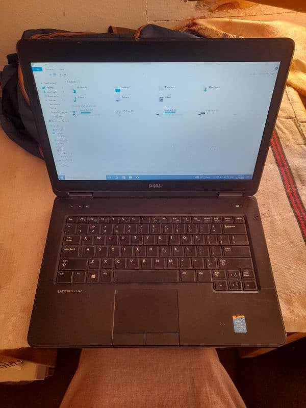 Dell Latitude E5440 Core i5- 4th Generation, 2GB Nvidia Graphics Card 6