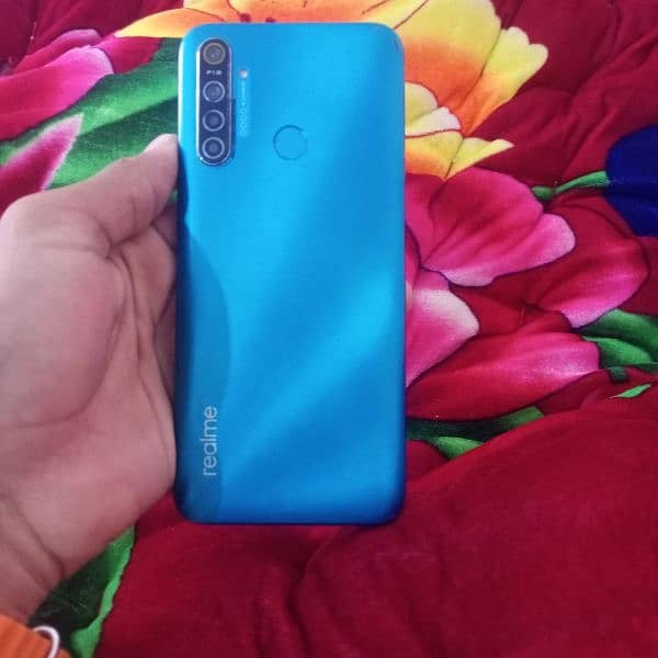 realme 5i 1