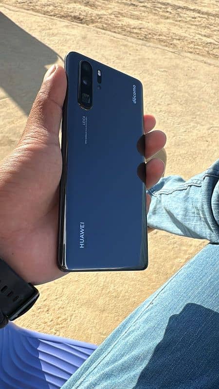 Huawei p30 pro 6/128 Non Pta + Redmi 9 Pta approved 1