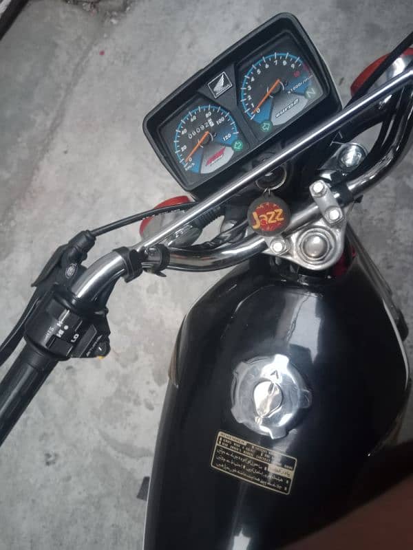 Honda CD 125 look like new 0