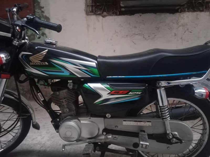 Honda CD 125 look like new 3