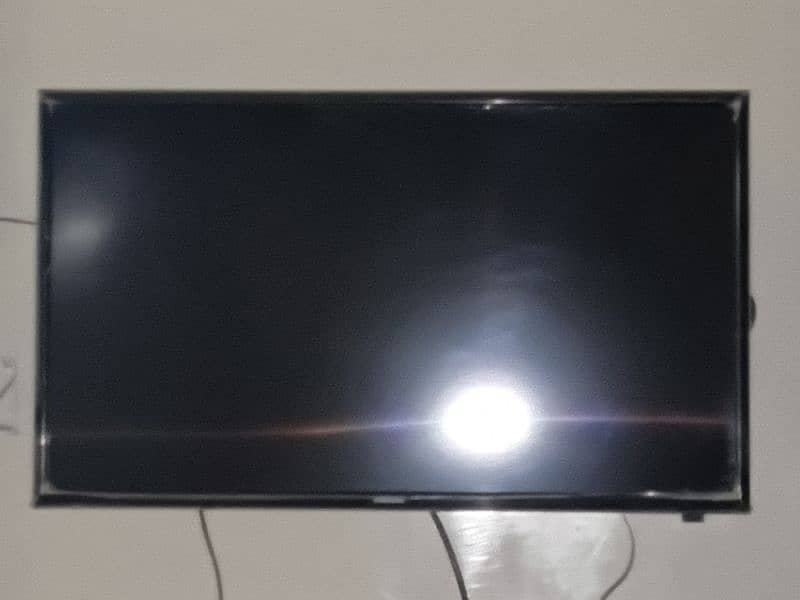 Samsung 32" 32J4100 HD LED TV 5