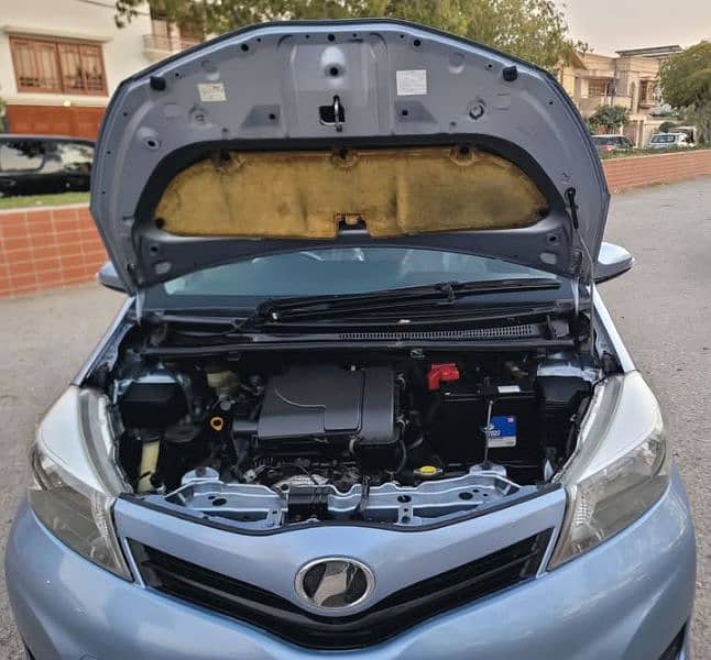 Toyota Vitz 2012/16 5