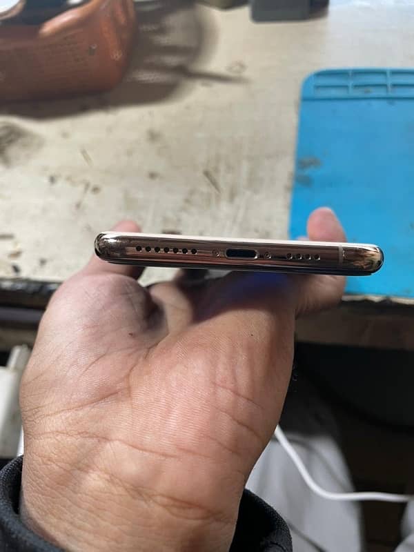 iPhone XS Max ha all okay 1