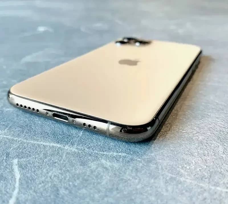 Apple iPhone 11 Pro 1