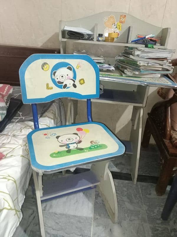 Study table and chair  up to 10 years child 0