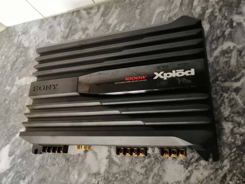 Sony xplod imported amplifier 4 channel and woofer 5