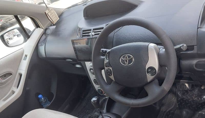 Toyota Vitz 2007 Excellent Condition 11