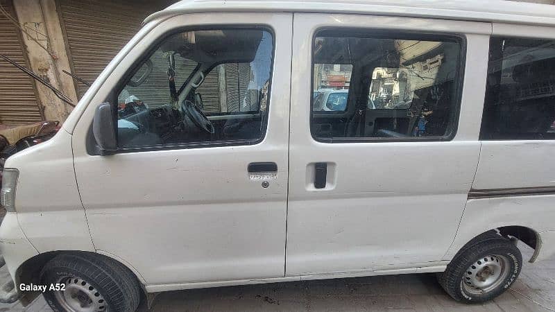 Daihatsu Hijet 2013 13