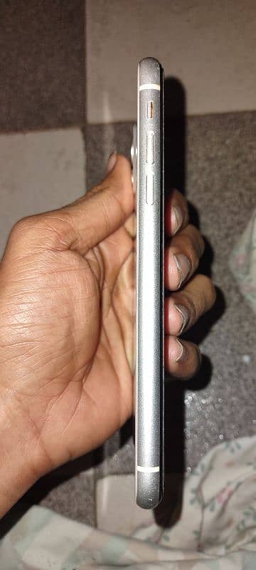 i phone 11 for sale urgent sale 4