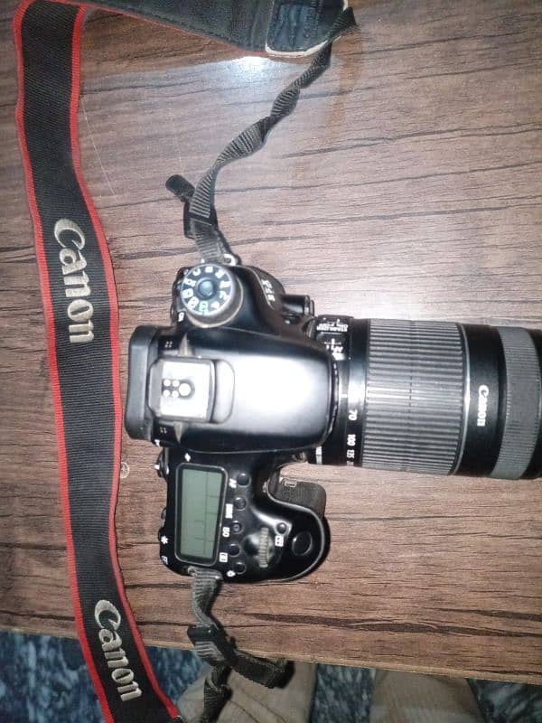 DSLR camera Canon D70 with 2 lines 18/55mm and 250mm 2