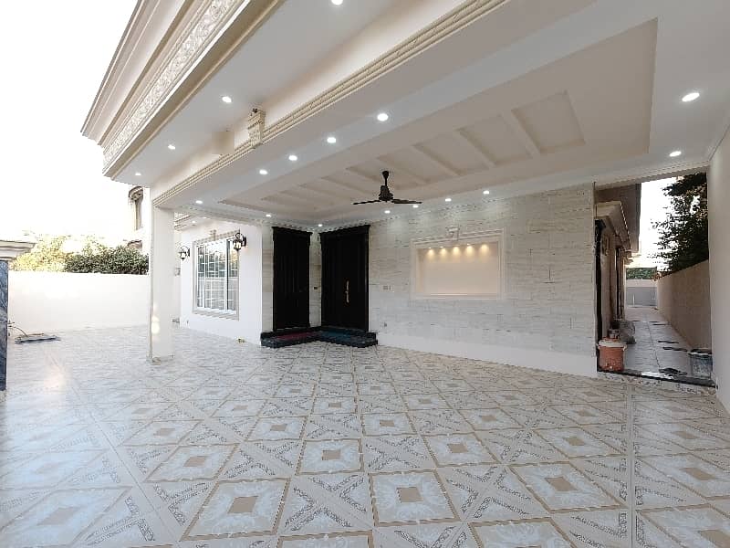 1 Kanal Spacious House Available In G-13/2 For sale 4