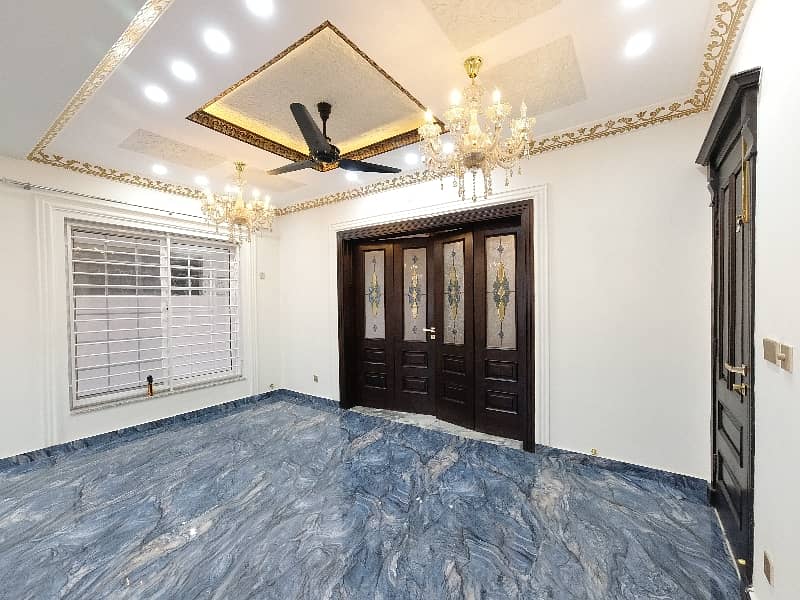 1 Kanal Spacious House Available In G-13/2 For sale 10