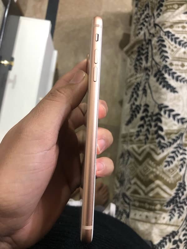 iphone 8 Plus PTA Approved 64 GB 5