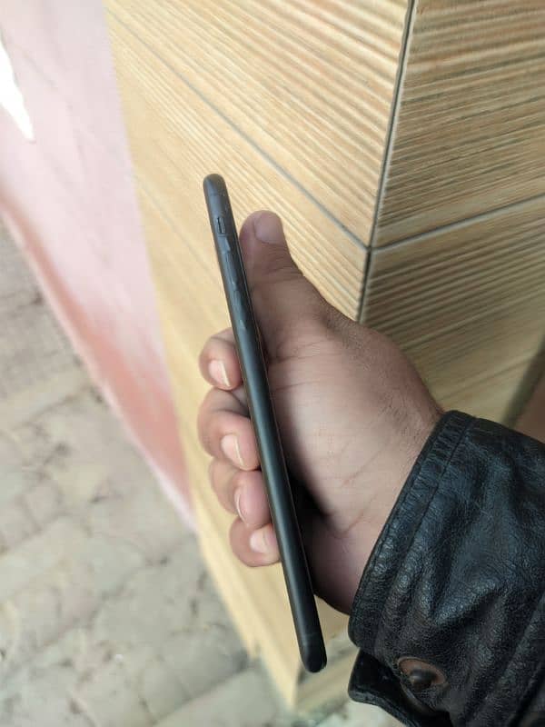 iphone 7 plus 10/10 Condition Non PTA 3