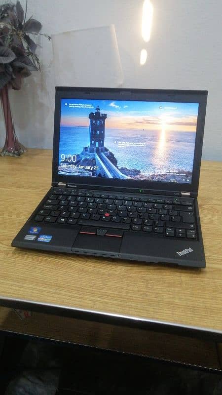 Lenovo Thinkpad X230 Core i5 3rd Generation Laptop/For sale 1