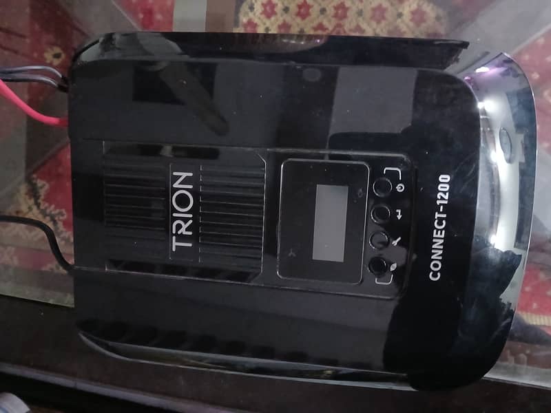 Trion tc-1200 UPS 1