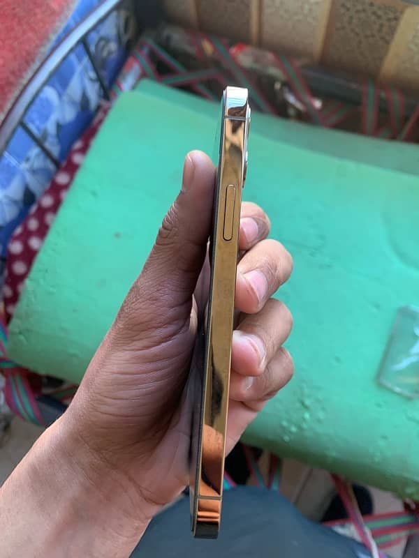 iphone 12 Pro PTa approved complete box 3