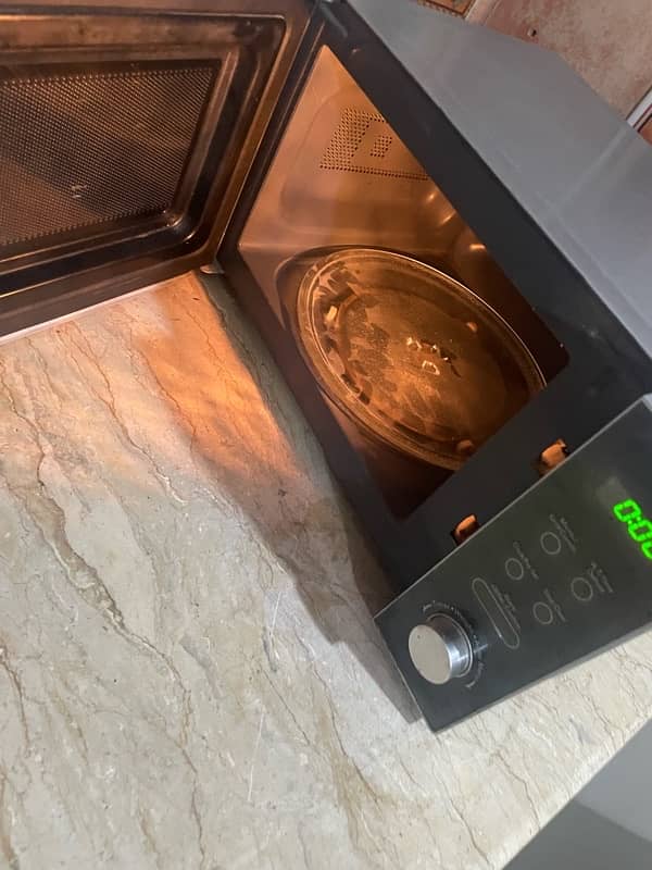 Slightly used microwave 5