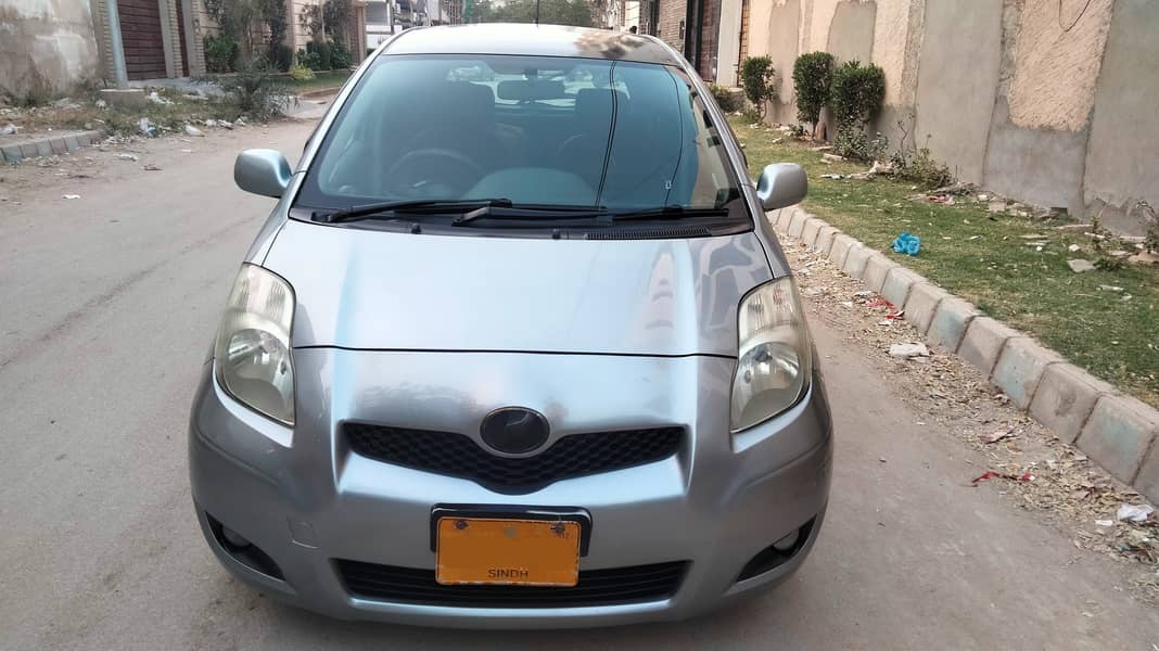 TOYOTA VITZ Automatic Model 2008 Registered 2012 Grey color. 2