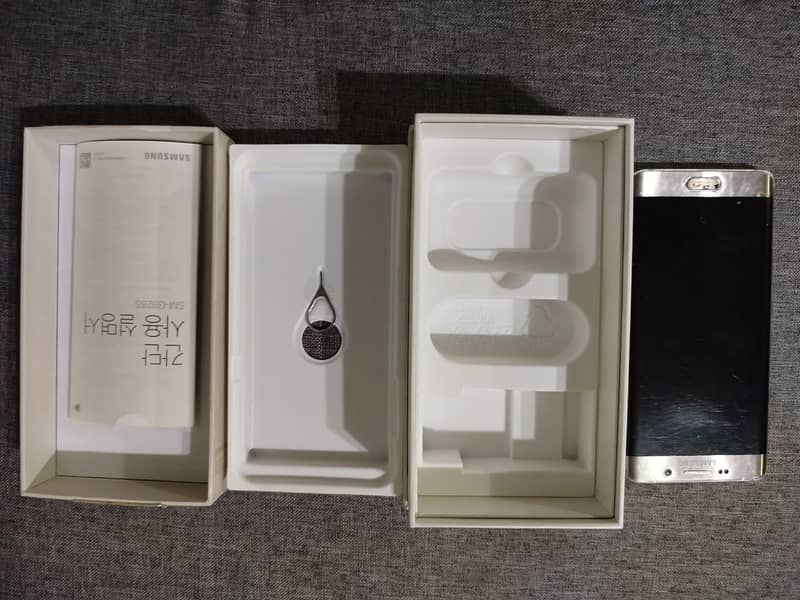 Samsung Galaxy 6 Edge+, (Korean Phone), 4 GB 32 GB 0