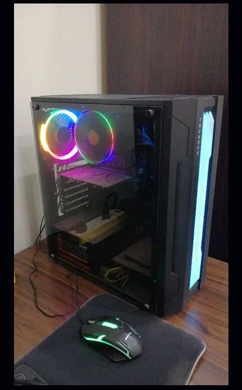 Selling CPU. 10 / 10 Condition. Used only a month. 0