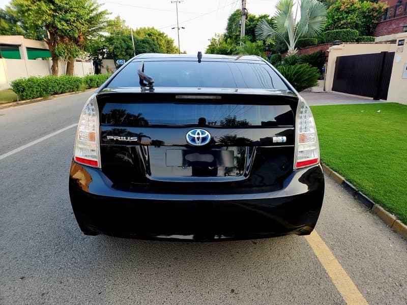 Toyota Prius G-Touring Edition. Full Optional. 2009/2012/2013 1