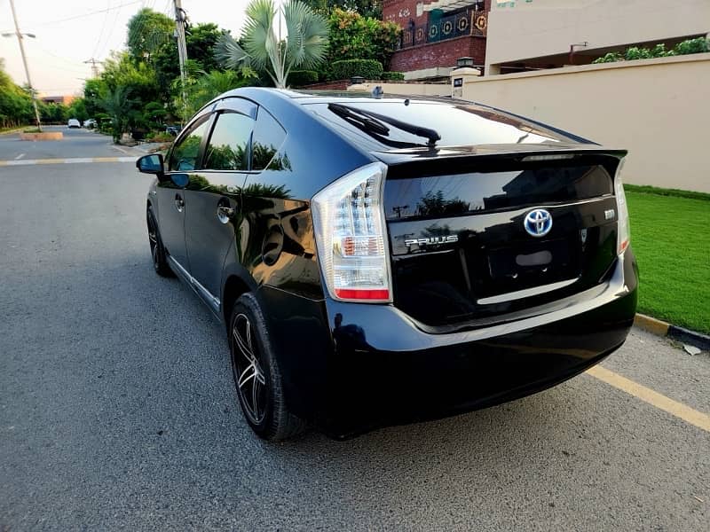 Toyota Prius G-Touring Edition. Full Optional. 2009/2012/2013 2