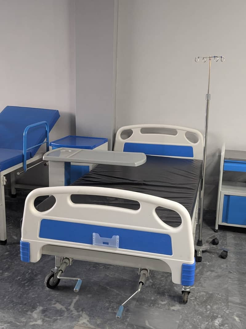 Patient Bed /Hospital Bed / Medical Bed /Surgical / ICU bed 4