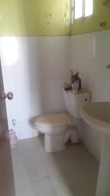 two bed dd apartment for rent in johar 3