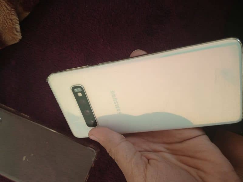 Samsung s10 ok phone 4