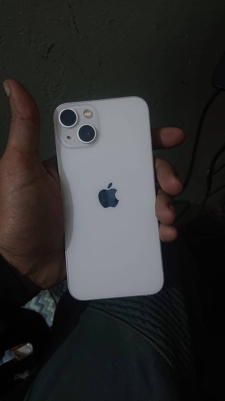 Apple iPhone 13 2