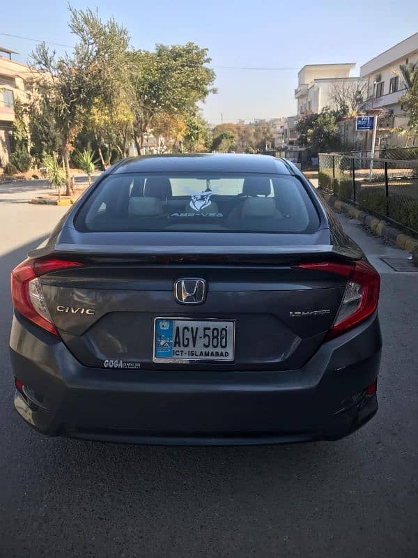 Honda Civic VTi Oriel 1.8 2018 Model 12