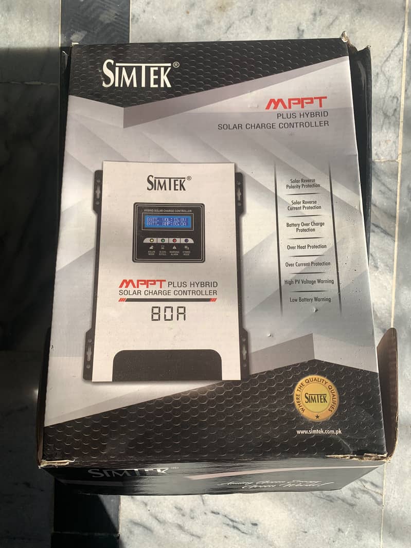 Simtek MPPT 80A Solar Charge Controller 1