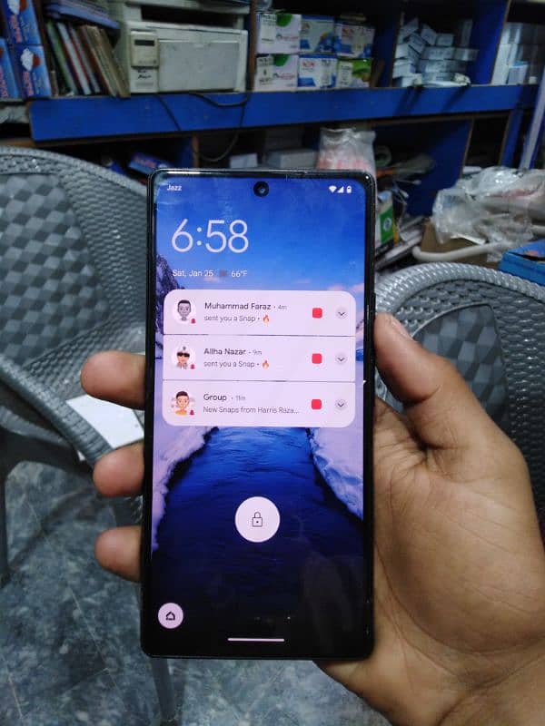 l am selling my Google pixel 6 128gb 3