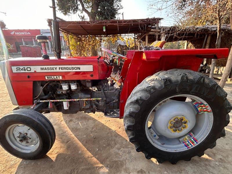 Massey tractor 2009 Model 1