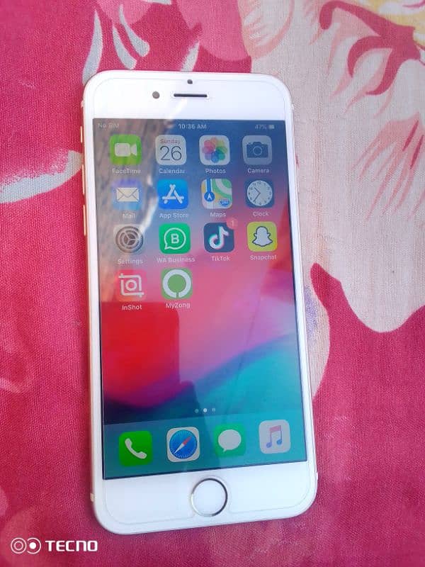 Iphone 6 Gold color Lush condition 4