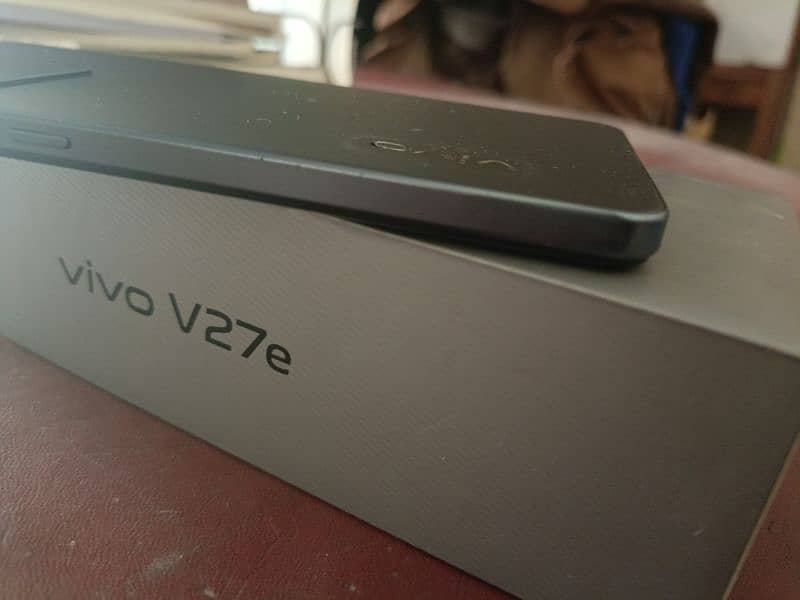 vivo v27e 3