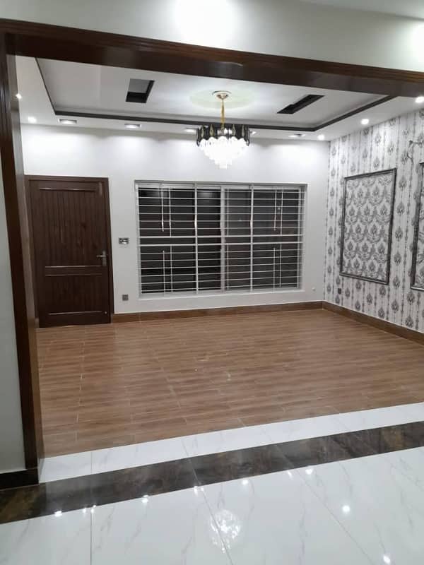 1 kanal upper portion available for rent in Velencia housing society Lahore 15