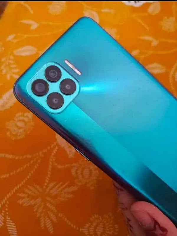 oppo f17 pro      New condition.    RAM/ROM 8/128 0