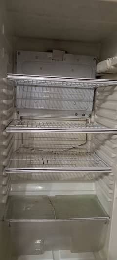 Dawlance Refrigerator medium size